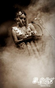 549190_412933088790971_168765092_n